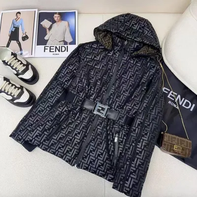 Белый женский пуховик fendi фенди (ID#1938723279), цена: 5391 ₴, купить на  Prom.ua