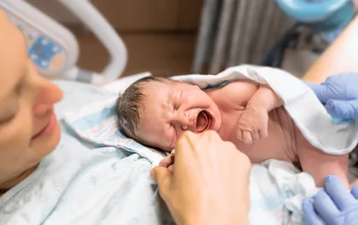 Золотой час после родов: почему так важны первые 60 минут