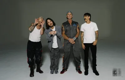 Red Hot Chili Peppers представила новую песню, посвящённую Эдди Ван Халену  - ИА REGNUM