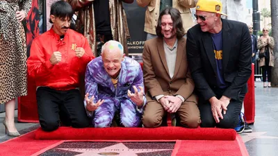 Red Hot Chili Peppers получили звезду на \