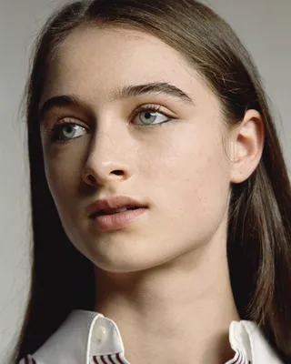 Журнал Raffey Cassidy Heroine — Люси Джоан Пирсон