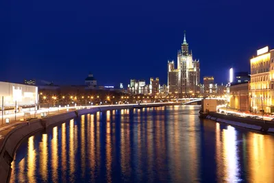 Москва Река - Фотообои на стену по Вашим размерам в интернет магазине  arte.ru. Заказать обои Москва Река - (12140)
