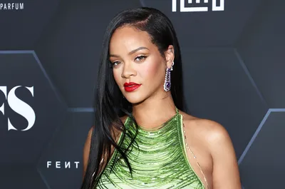 Rihanna 'Heartbreaker Szn': New Photos for Savage X Fenty V-Day Drop –  Billboard