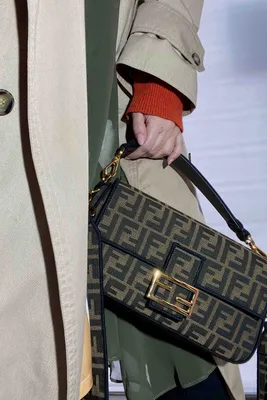 Сумка черная женская Fendi (копия) недорого | Luckystyle