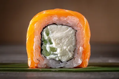 Подборка вкусных суши с лососем - топ лучших суши и роллов с лососем от  Roll Club