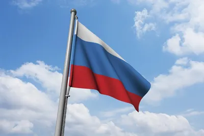 Российский флаг развивается на ветру - обои на рабочий стол