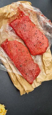 свежие белки. мясо сырая мясо лосось рыба курица Стоковое Фото -  изображение насчитывающей кухня, надземно: 220448488