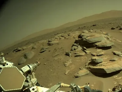 Perseverance прислал новые потрясающие фото Марса после вынужденного  перерыва - Hi-Tech Mail.ru