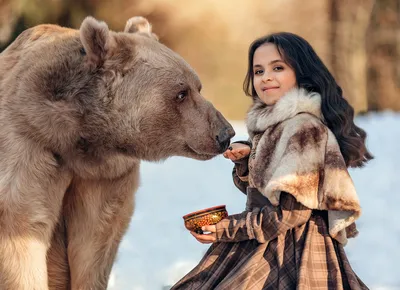 Девушка поделилась впечатлениями от фотосессии с бурым медведем