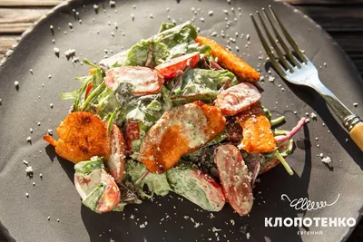 Легкий салат с курицей, сыром и сочными листьями салата - рецепт автора  Светлана Миронова