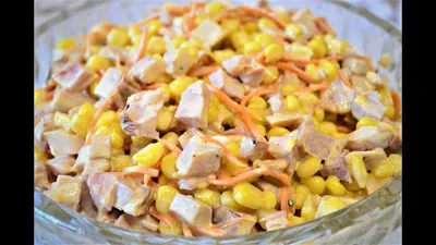 Салат с омлетом, курицей и кукурузой - пошаговый фоторецепт