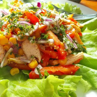 Хрустящий салат с курицей и овощами - пошаговый рецепт с фото на Повар.ру