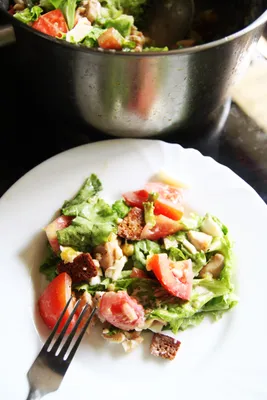 Салат с жареной курицей, сухариками и овощами. | Chef Cook - жизнь повара |  Дзен