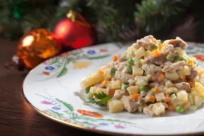 Салат «Столичный» с копченой курицей рецепт – Европейская кухня: Салаты.  «Еда»