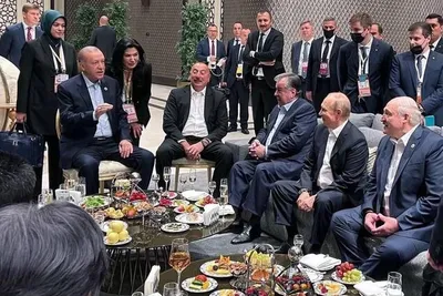 Путин прилетел в Самарканд за новой порцией унижений