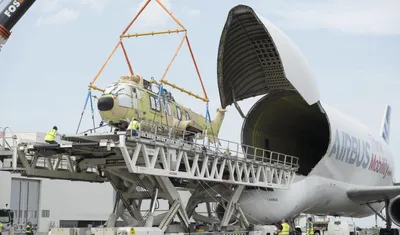 Модель самолета Airbus Beluga XL #2 1:400 LH4147