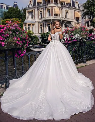 6 самых дорогих свадебных платьев: роскошные наряды знаменитостей | Wedding  Magazine