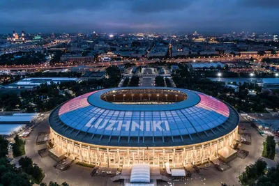 20 лучших футбольных стадионов мира