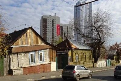 Саратов – город контрастов: ветхие лачуги и старинные особняки подпирают  свечки новостроек - МК Саратов