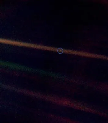 Первые фото Сатурна и его спутников с «Вояджер-1». Новости дня в мире и  России сегодня - dayonline.ru