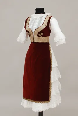 File:Serbian folk costume Bačka.jpg - Wikimedia Commons