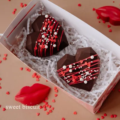 2 шоколадных сердца с какао и маршмеллоу от Свит Бисквит - Свит Бисквит