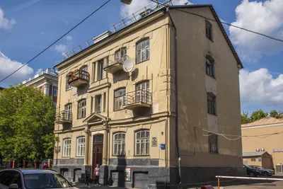 Этот небольшой дом в Трёхпрудном переулке до революции был местом сбора  художников-авангардистов — Все о Москве