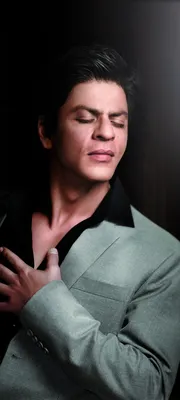 Скачать обои Шахрукх Кхан HD SRK | Обои.com