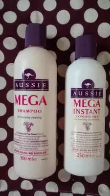 Aussie Mega Shampoo and Conditioner | unachicaandherblog