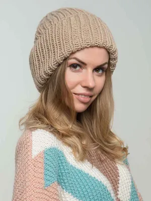 Купить вязаную шапку-бини в интернет-магазине с бесплатной доставкой по  Москве