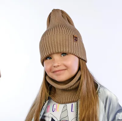 Комплект шапка трюфель с шевроном и свободным подворотом+ снуд лапша, цвет  мокко — одежда и обувь в интернет-магазине LaFamily