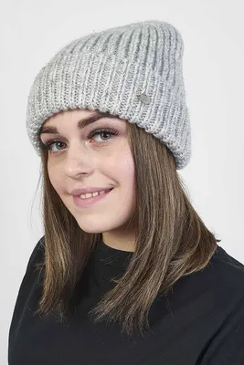 Женская вязаная шапка с отворотом купить в интернет-магазине