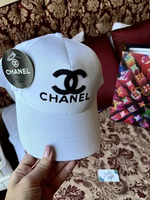 МОДНАЯ ОДЕЖДА в Instagram: «Шапка Chanel 🔥 Цена 2500₽» | Шапка, Модная  одежда, Одежда