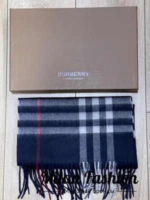 Шарф Burberry — купить в Красноярске. Состояние: Б/у. Шарфы, платки на  интернет-аукционе Au.ru