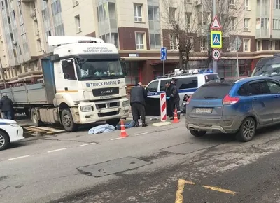 Не заметил и переехал\": в Щербинке девушка погибла под колёсами грузового  автомобиля