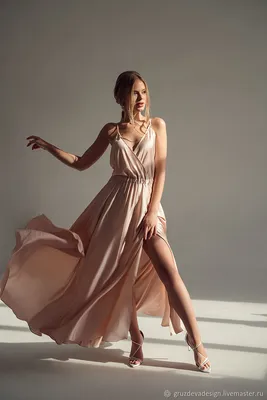 Шёлковое платье | Slip dress, Fashion, Sleeveless formal dress