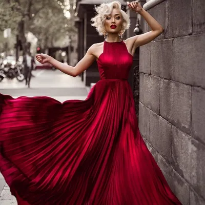 Шикарное красное платье в пол от бренда Vision fs в России на  www.milagro-fs.com.ua Продажа по всему миру - www.visionfs.com.ua | Красное  платье, Платья, Одежда
