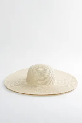 Модные брендовые женские шляпы (коллекции 2023 года) - купить с доставкой в  интернет-магазине Gum.ru