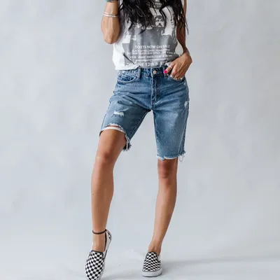 Now Trending: '90s Boyfriend Shorts for Her - #AEJeans