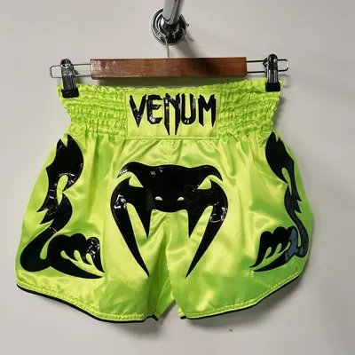 Женские шорты для тайского бокса Venum - Pink/Black купить с доставкой по  низкой цене в магазине — FullMount