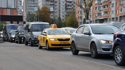 В Москве можно получить крупный штраф даже за вынужденную остановку в  неположенном месте