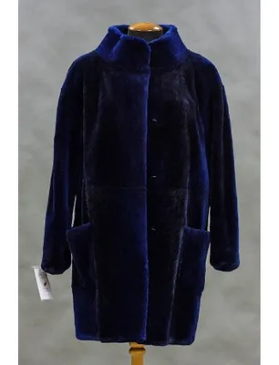 Шуба из бобра арт. 8718 Шубка из меха бобра в хорошем состоянии Модель  прямого кроя с воротником и манжетами из меха лисы. Эффектный… | Instagram