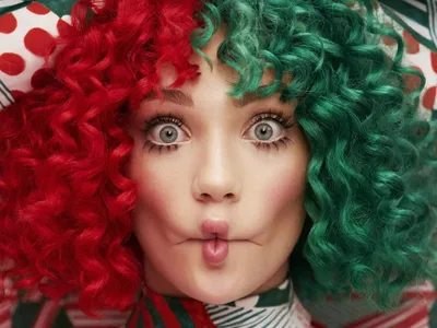 Sia Surrenders to Christmas | The New Yorker