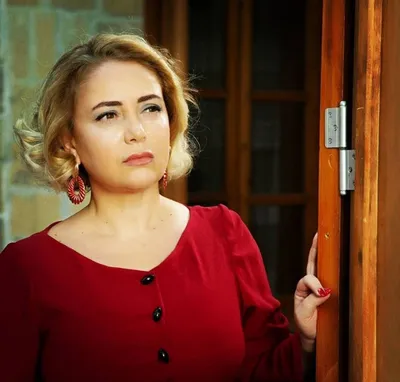 Kızılcık Şerbeti'nin Pembe'si Sibel Taşçıoğlu'nun 7 лет назад еще раз! 20 лет Сонра Кавушмушлар