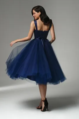 Привлекательное синее платье миди в цветочек на пуговицах из штапеля  №989208 - купить в Украине на Crafta.ua