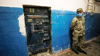 Игра на камеру: почему на Украине распродают тюрьмы | Статьи | Известия