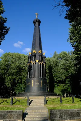 Памятник защитникам Смоленска 1812 года — Википедия