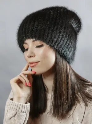 Глэм в холодную погоду: Самые модные женские шапки для зимы - Aungwinter