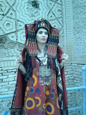 Фасоны туркменских платьев - 94 фото