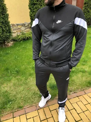 Спортивные брюки мужские Nike M Sportswear Club Fleece Cargo Pants черные M  - характеристики и описание на Мегамаркет